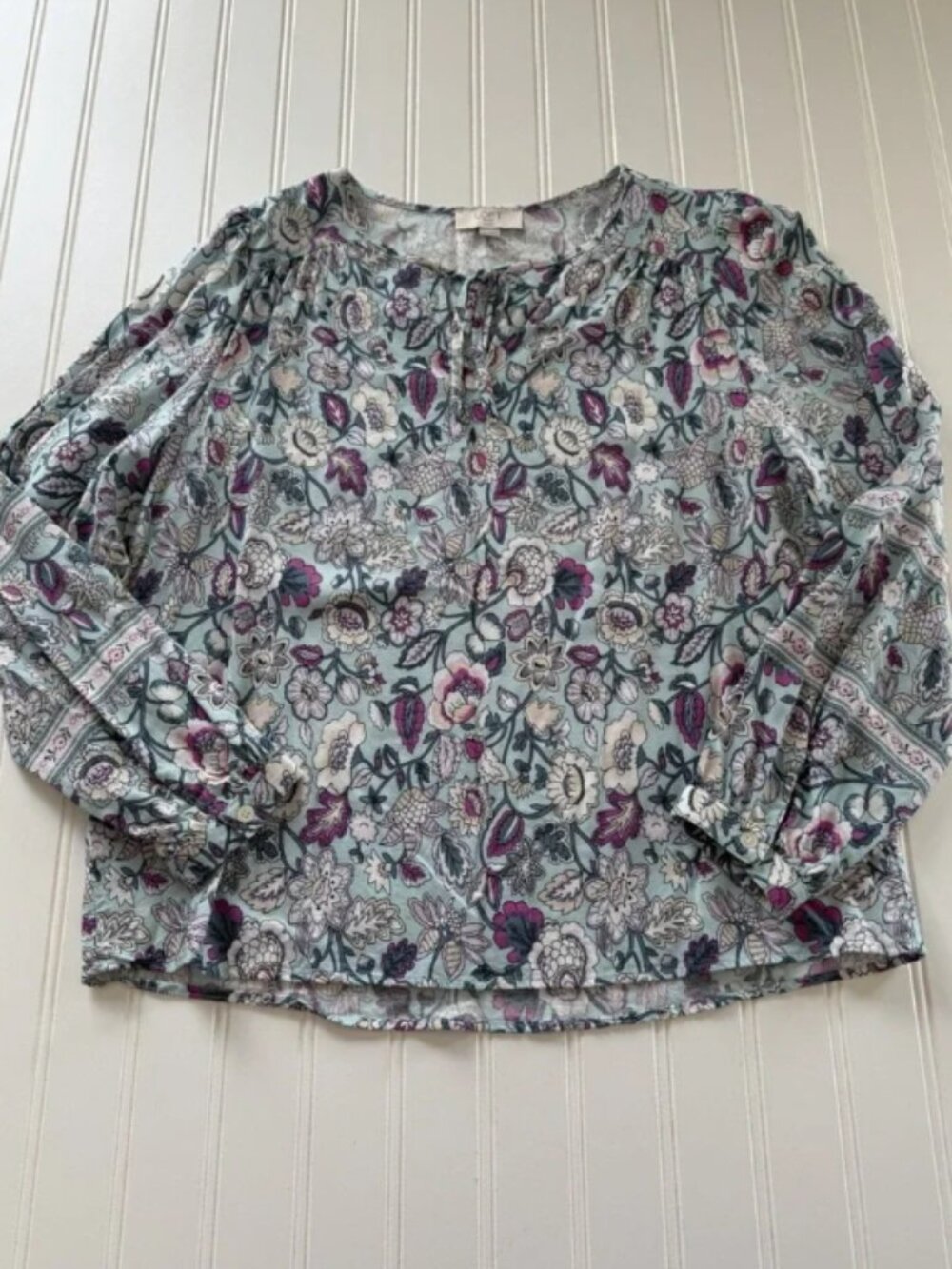 Loft Outlet Petite MP Blue Floral Peasant Top 3/4 Sleeve Ruffle Neck‎